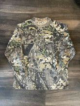 Load image into Gallery viewer, Vintage Mossy Oak Breakup Camo Long Sleeve Shirt (L)