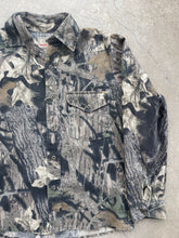 Load image into Gallery viewer, Vintage MossyOak Breakup Camo Button-Up (S)