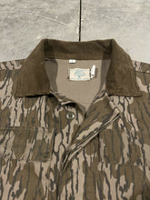 Load image into Gallery viewer, 80’s Mossy Oak Bottomland Corduroy Collar “Deluxe” Jacket (L) 🇺🇸