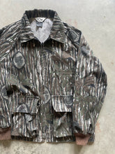 Load image into Gallery viewer, Vintage Realtree Turkey Camo Jacket (L) 🇺🇸