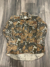 Load image into Gallery viewer, Vintage Mossy Oak Fall Foliage Camo Chamois Shirt (XL)