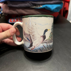 Vintage mallard duck hunting mug