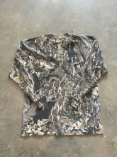 Load image into Gallery viewer, Vintage Mossy Oak Breakup Camo Henley Shirt (XL)