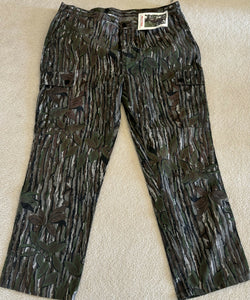 NWT Vintage Walls Realtree Cargo Pants