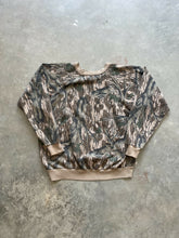 Load image into Gallery viewer, Vintage Mossy Oak Treestand Camo Crewneck (L)