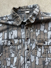 Load image into Gallery viewer, Vintage Rattlers Brand Treebark Camo Chamois (L)