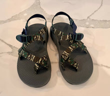 Load image into Gallery viewer, Mossy Oak Camo Men&#39;s Chaco Z/2 Classic Sandal (NEW in Box) - 11