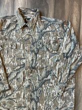 Load image into Gallery viewer, 1990’s Browning Mossy Oak Treestand Camo Button-Up Shirt (XL)