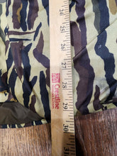 Load image into Gallery viewer, Vintage Cabela&#39;s Ducks Unlimited Camo Gore Tex Jacket XL