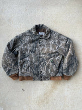 Load image into Gallery viewer, Vintage Youth Mossy Oak Treestand Camo Insulated Bomber Jacket (Youth)