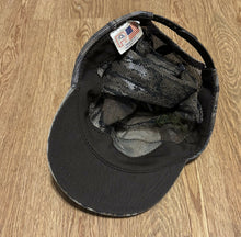 Load image into Gallery viewer, Vintage Realtree Short Bill Snapback Hat w/ Face Mask
