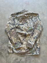 Load image into Gallery viewer, Vintage Ranger Realtree Advantage Camo Button Up Shirt (M)