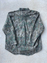 Load image into Gallery viewer, Mossy Oak Greenleaf Camo Button Up Shirt (2XL)