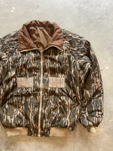 Load image into Gallery viewer, Vintage Columbia Mossy Oak Original Bottomland Camo Puffer Jacket (L)