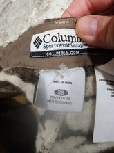 Load image into Gallery viewer, Columbia Gallatin Wool White Cam Pants 38x30