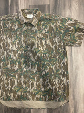 Load image into Gallery viewer, 1990’s Mossy Oak Greenleaf Camo Short Sleeve Strap Shirt (2XL)