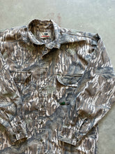 Load image into Gallery viewer, Vintage Mossy Oak Treestand Camo Button Up Shirt (M)