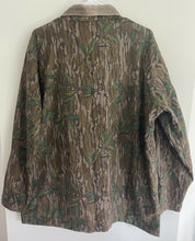 Load image into Gallery viewer, 80’s Mossy Oak Greenleaf Gray Corduroy Collar Jacket (XL) 🇺🇸