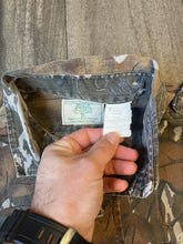 Load image into Gallery viewer, 1990’s Mossy Oak Fall Foliage CamoDucks Unlimited Strap Shirt (L)