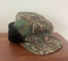 Load image into Gallery viewer, Mossy Oak Greenleaf Insulated Trapper Hat (M)