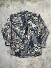 Load image into Gallery viewer, Vintage MossyOak Breakup Gen 1 Camo Shooter Shirt (XL)