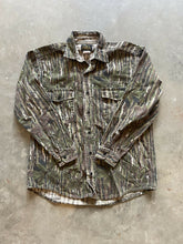 Load image into Gallery viewer, Vintage Realtree Camo Chamois Shirt (L)