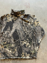 Load image into Gallery viewer, Vintage Mossy Oak Breakup Camo Turtleneck Shirt (M)