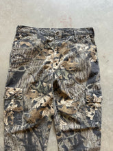 Load image into Gallery viewer, Vintage Mossy Oak Breakup Adjustable Waist Pants (L)
