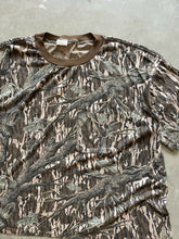 Load image into Gallery viewer, Vintage Mossy Oak Treestand Camo T-Shirt (3XL)