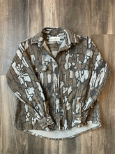 Load image into Gallery viewer, Vintage Trebark Camo Chamois Shirt (Women’s -S)