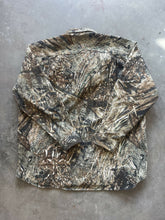 Load image into Gallery viewer, 2000’s Mossy Oak Duckblind Camo Button-Up Shirt (2XL)