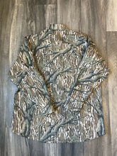 Load image into Gallery viewer, Vintage Lapco Mossy Oak Treestand Camo Snap Button Shirt (XL)