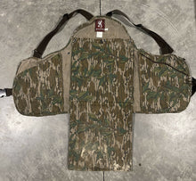 Load image into Gallery viewer, Browning Mossy Oak Greenleaf Turkey Vest (S/M)