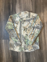 Load image into Gallery viewer, Vintage Realtree Camo Strap Shirt (M)