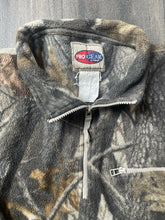Load image into Gallery viewer, Vintage Wrangler Realtree Hardwoods Camo Fleece Quarter-Zip Pullover (L)