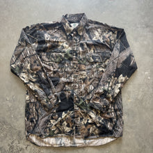 Load image into Gallery viewer, Vintage Mossy Oak Companions Breakup Camo Button Up Shirt (L)
