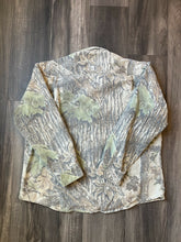 Load image into Gallery viewer, 1990’s Realtree Camo Chamois Shirt (XL)