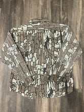 Load image into Gallery viewer, Vintage Winchester Trebark Camo Chamois Shirt (XL)