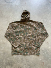 Load image into Gallery viewer, Vintage Mossy Oak Greenleaf Camo Lightweight Hoodie (M)