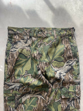Load image into Gallery viewer, Vintage Full Foliage Camo Adjustable Waist Pants (M)