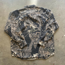 Load image into Gallery viewer, Vintage Mossy Oak Breakup Camo Button-Up Shirt (XL)