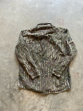 Load image into Gallery viewer, Vintage Realtree Camo Chamois Shirt (L)