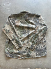 Load image into Gallery viewer, Vintage Realtree Camo Button-Up Shirt (XL)