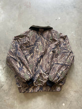 Load image into Gallery viewer, Vintage Mossy Oak Treestand Camo Jacket (XL)