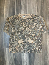 Load image into Gallery viewer, 1990’s Mossy Oak Treestand Camo Long Sleeve Shirt (L)