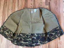 Load image into Gallery viewer, Men’s Carhartt Vintage Duck Camo Hunting Vest 1980s Made In USA Size XL