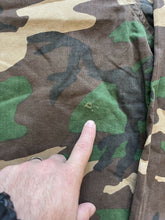 Load image into Gallery viewer, Vintage Woodland Camo Button Up Shirt (L)