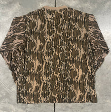 Load image into Gallery viewer, 90’s Mossy Oak Bottomland Long Sleeve Shirt (XL/L) 🇺🇸