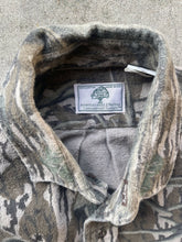 Load image into Gallery viewer, Vintage MossyOak Treestand Camo Chamois (XL)