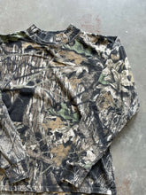 Load image into Gallery viewer, Vintage Mossy Oak Breakup Camo Mock Neck Shirt (M)